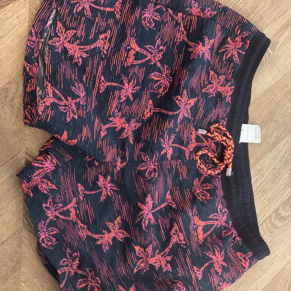 Boss Men's Black and Pink Palm Tree Swim Trunks